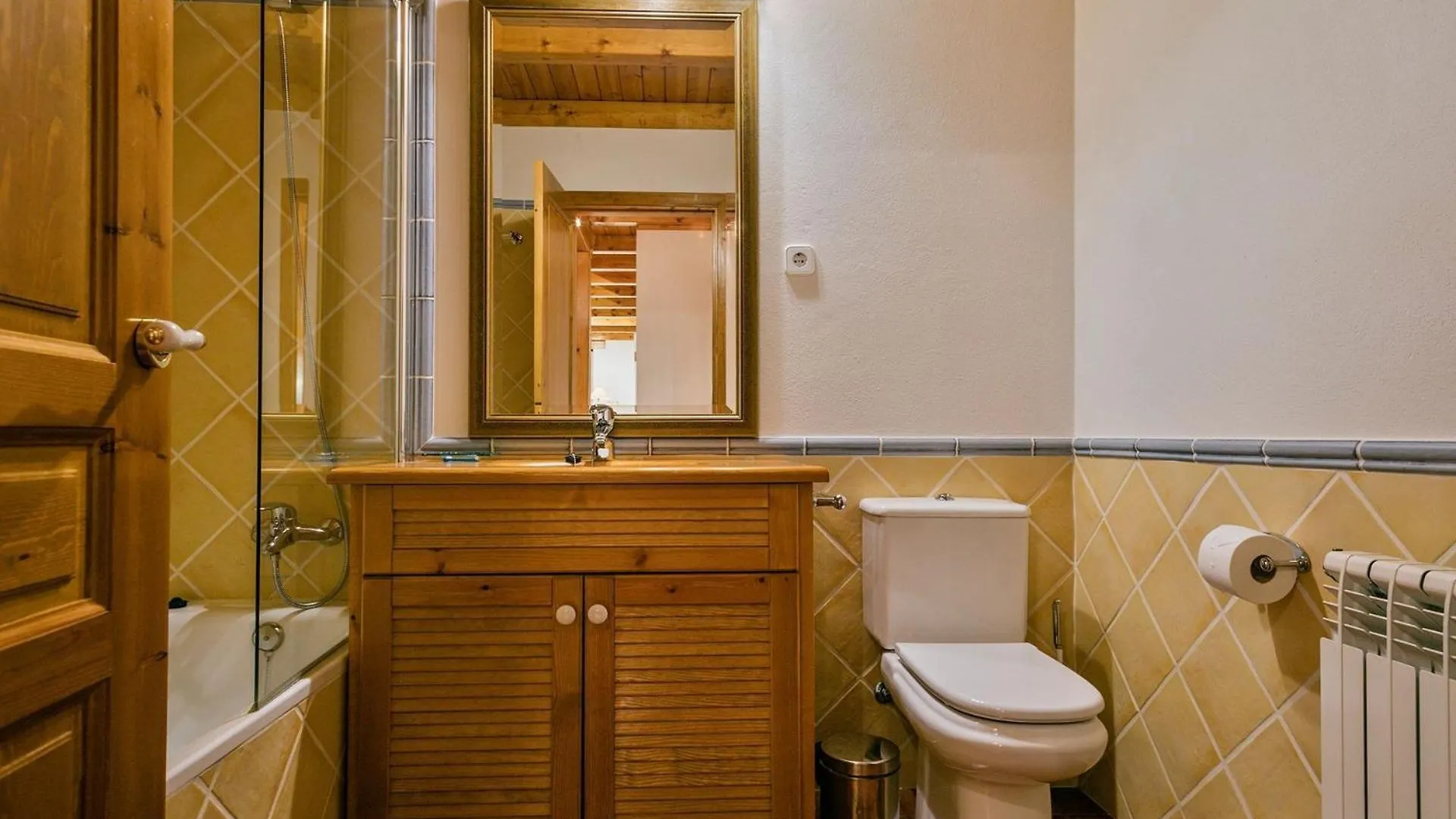 Appartamento Luderna - Apartamento con terraza Molières Salardú Spagna